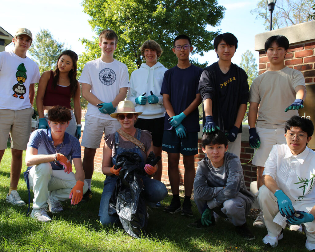 Students cleaning our local trails for Community Service day