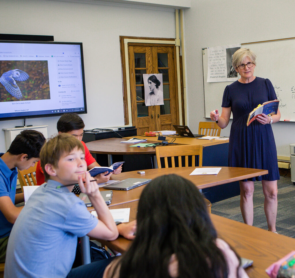 Catherine Rodrigue teaching a class